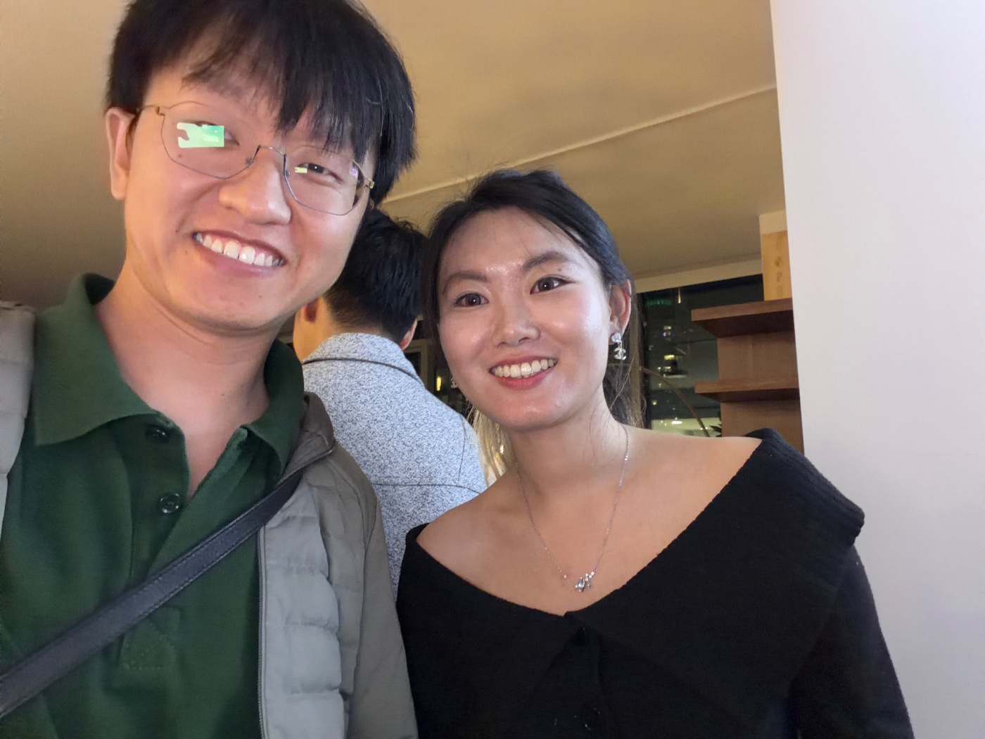 Walter Wu met Laura
